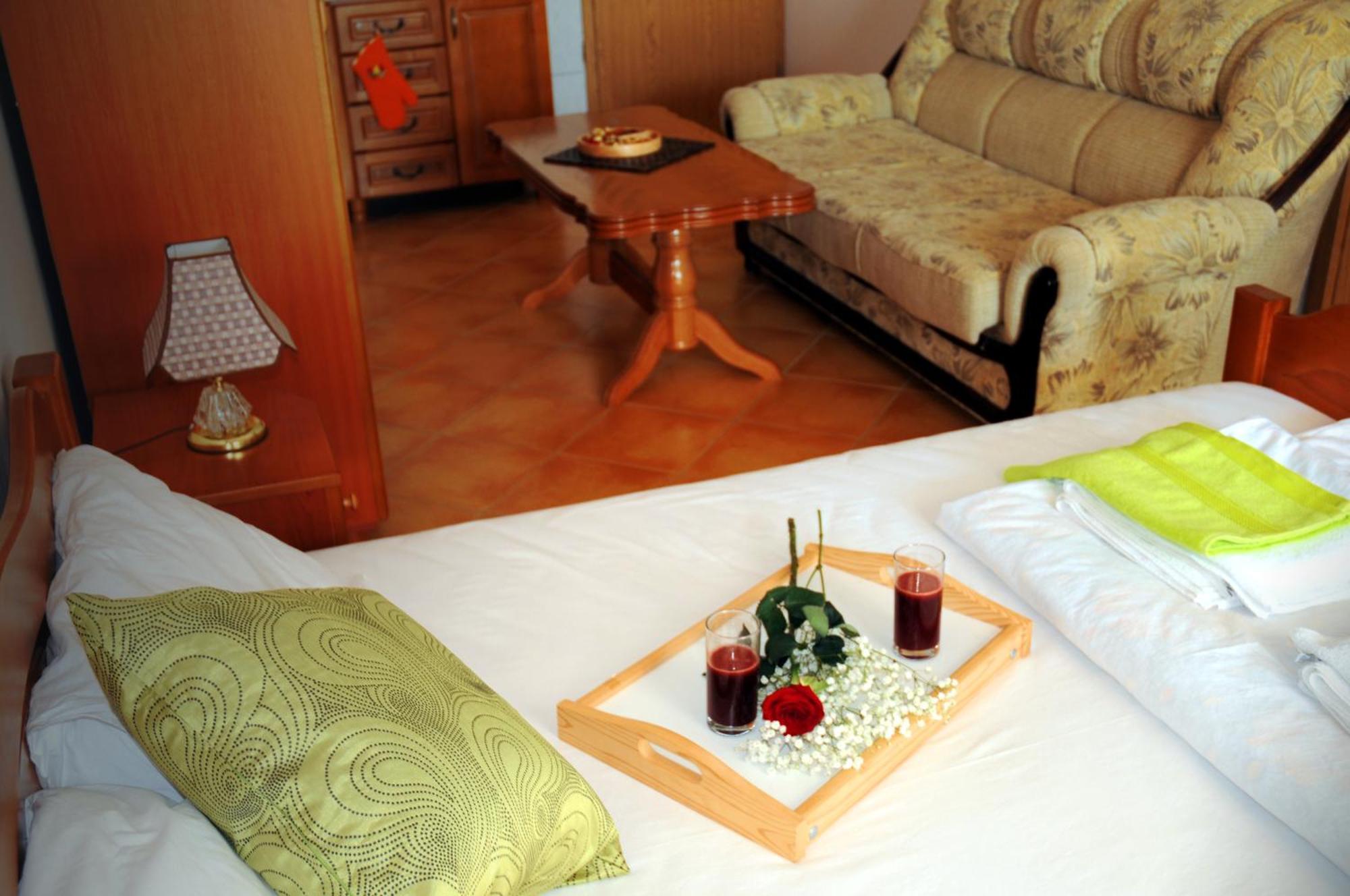 אוטייהא Apartments De Lara מראה חיצוני תמונה