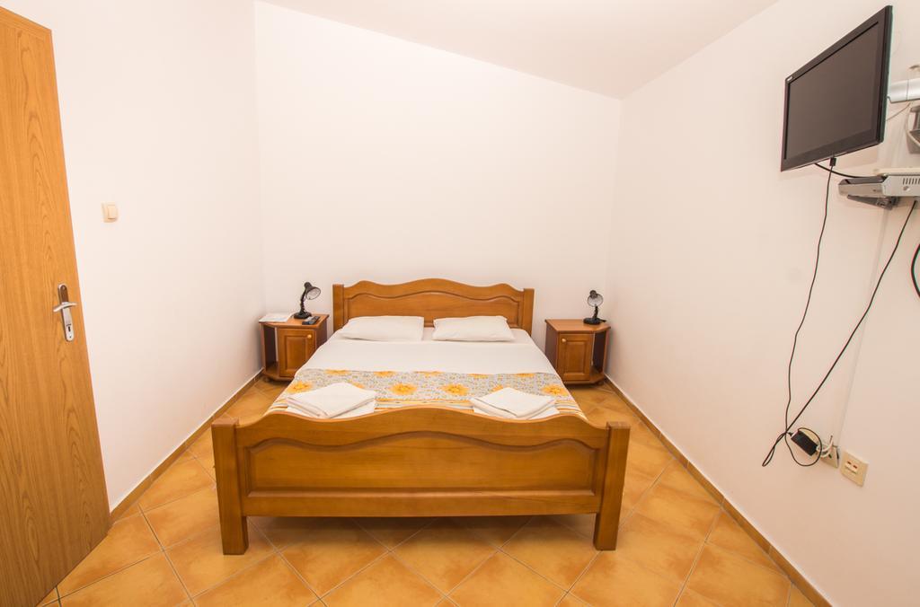 אוטייהא Apartments De Lara מראה חיצוני תמונה