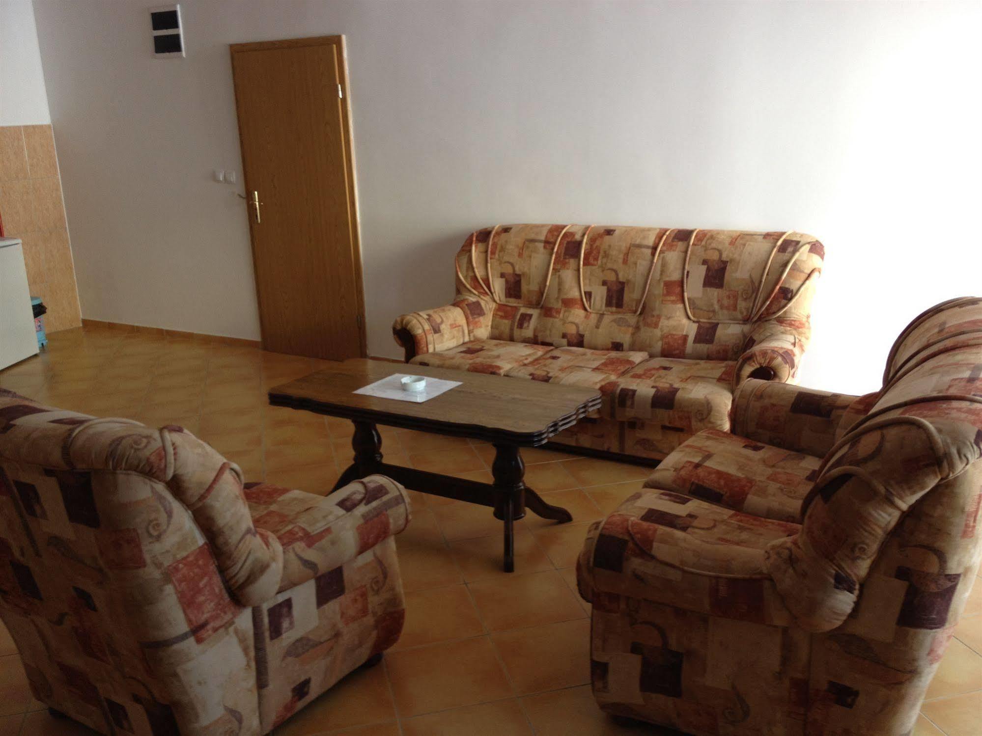 אוטייהא Apartments De Lara מראה חיצוני תמונה